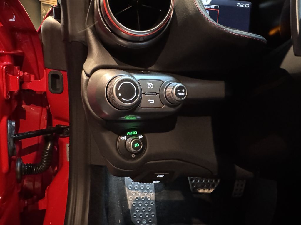 mobilede-056f0212cf0bc2ba2c09417b22c8bdea