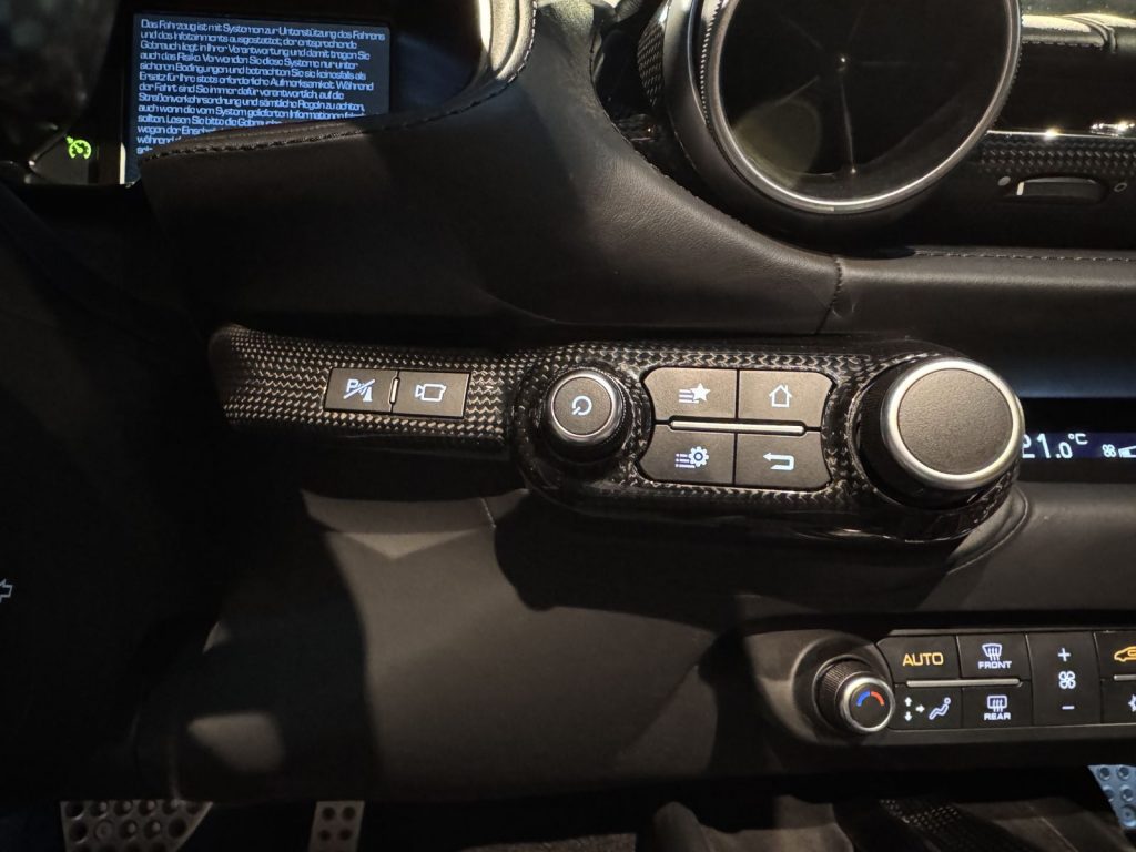 mobilede-11d0eb349d6123500f604cb4ee9b6578