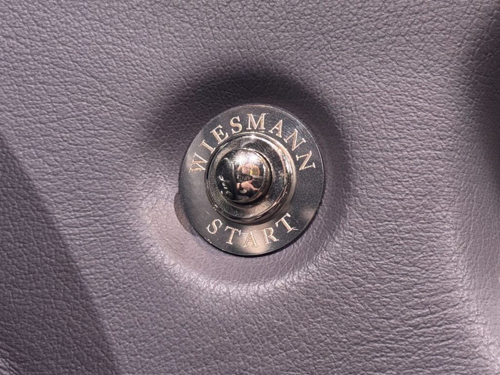 mobilede-468708d9de7c399f5f38775b957fde77