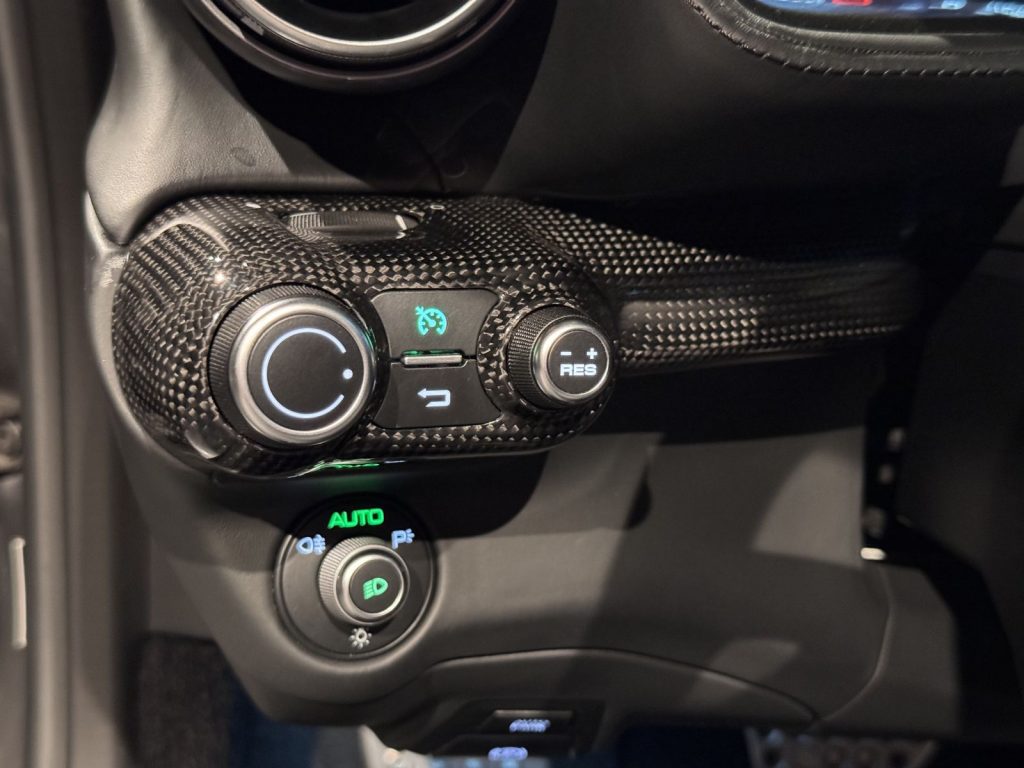 mobilede-a35b3f27e87c47b03fef8923ddb2fd15