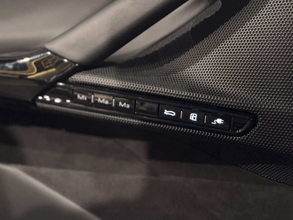 mobilede-c7c1a7d8cb6edb3cec823b1665615148