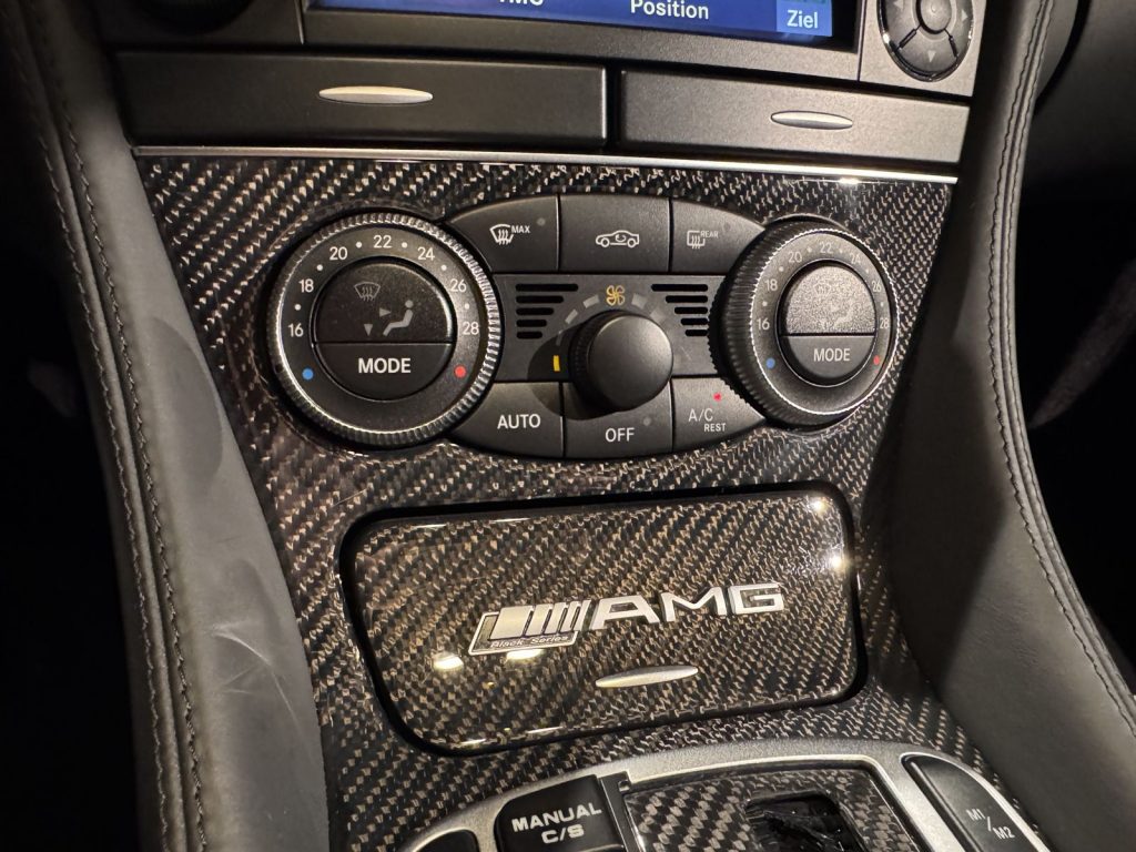 mobilede-cbea381a58bfcd25a716c38b23d28a32