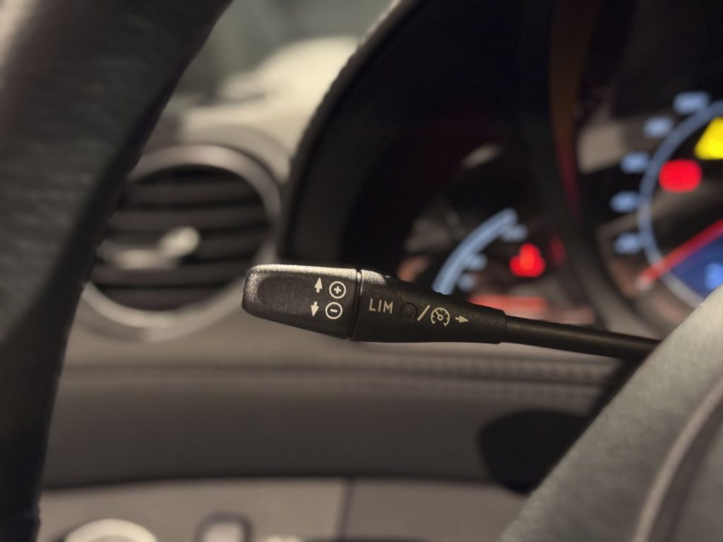 mobilede-dab420f14b532eb2250bffbeab38a5e4