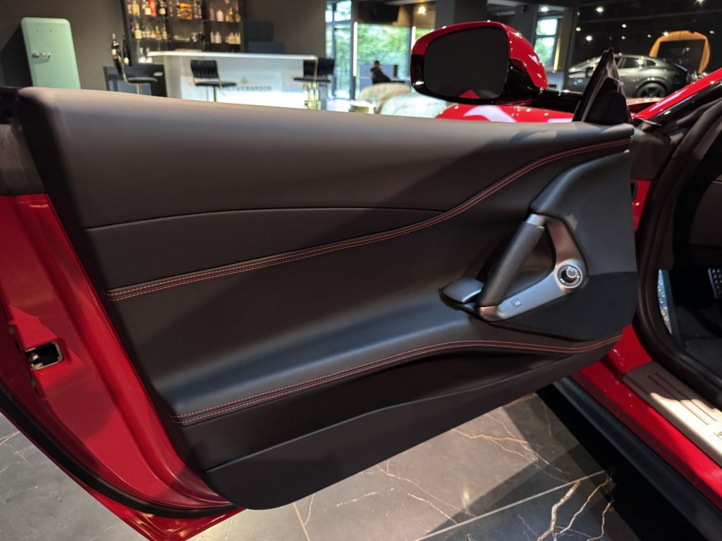 mobilede-df373213fbaef73924476886ea874863