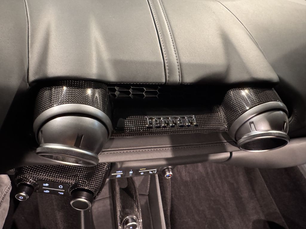 mobilede-fd7ec91e05604cce56d4a2e876d79c44