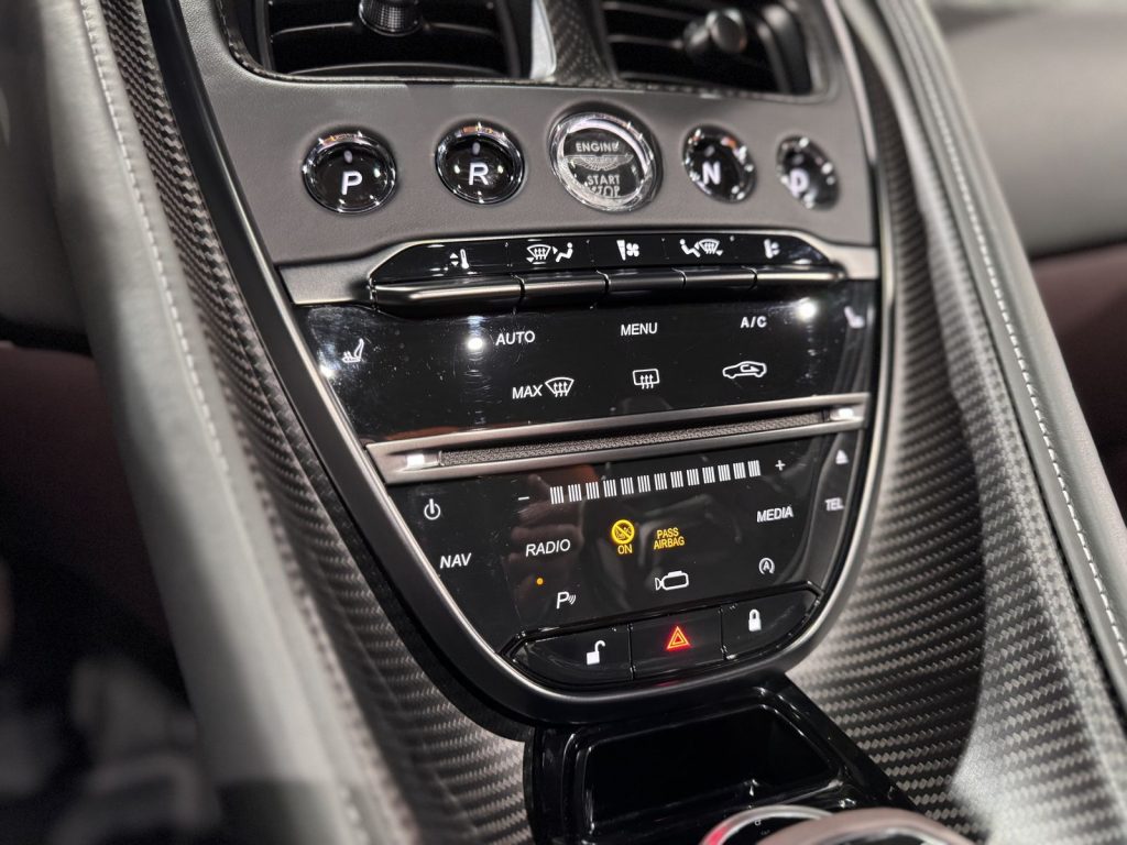 mobilede-05bf765c42aa5d34f3d83e0e728ff9a1