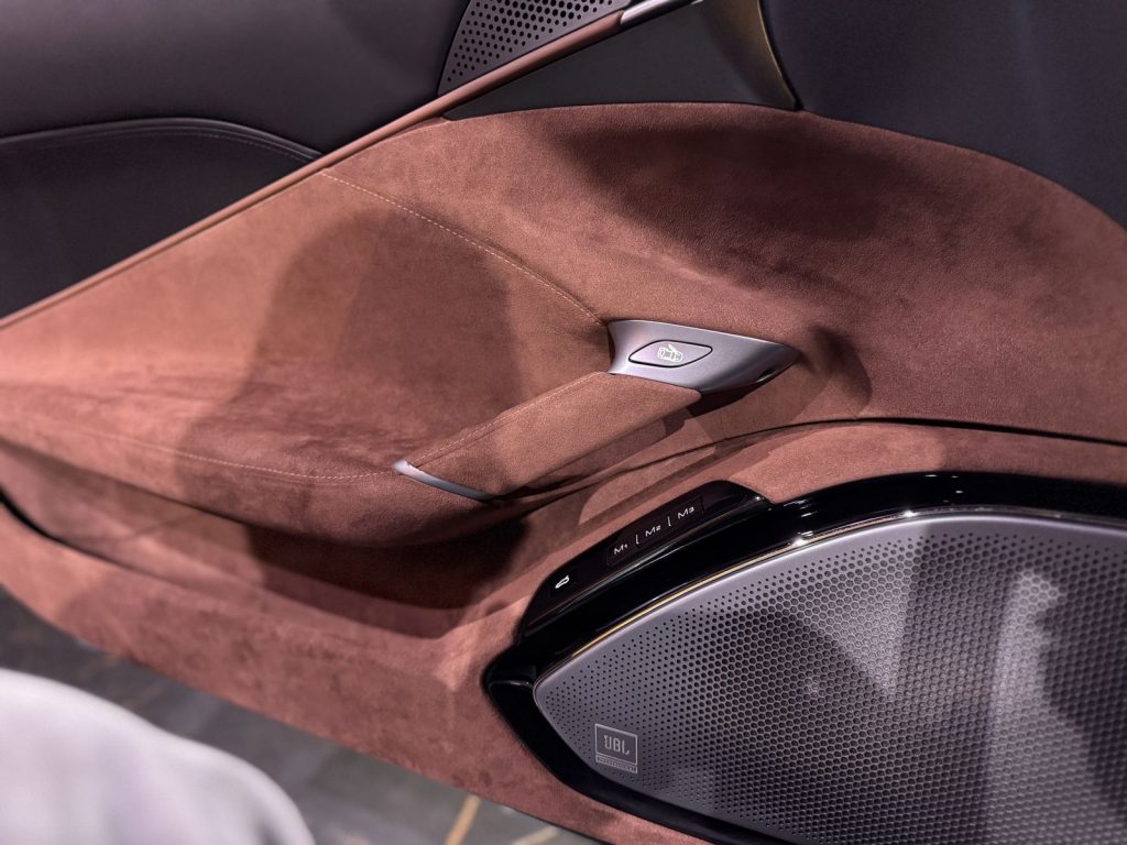 mobilede-de3958caabd58a3699a77217d0cfd883