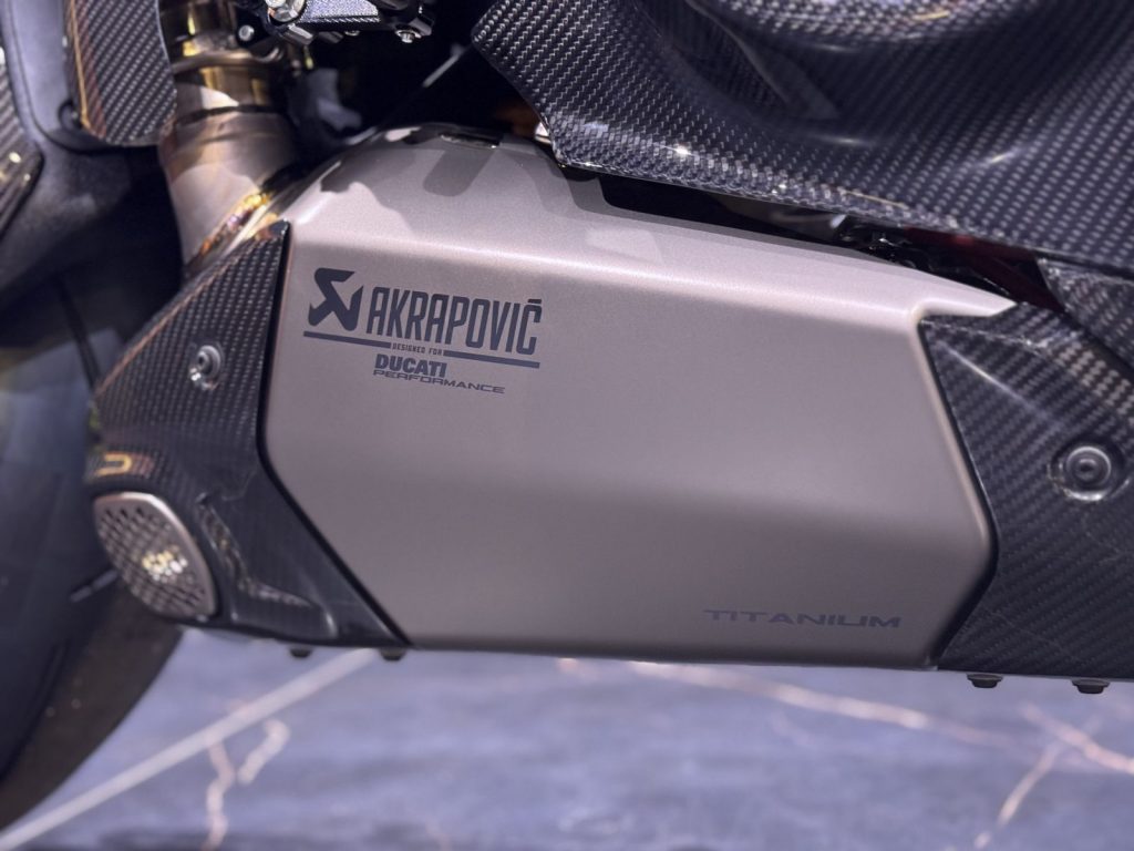 mobilede-cb05b91bc96dc327e1d1c61b97e312f3